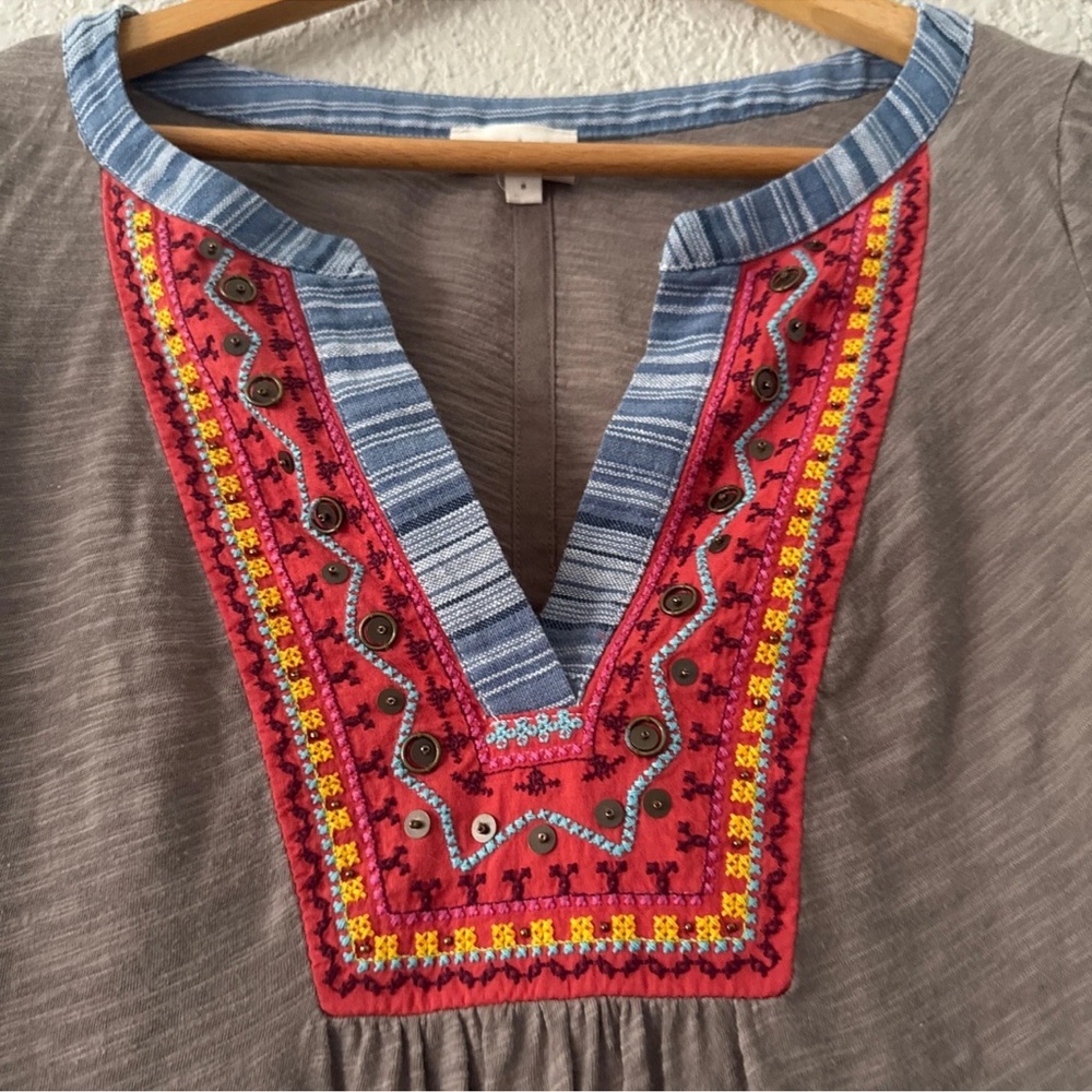 Anthropologie Meadow Rue Embroidered Boho Tunic Top Brown Red Blue Medium - Picture 5 of 13